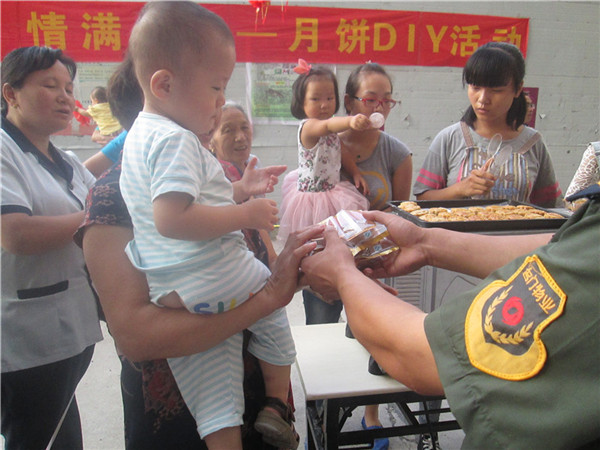 2014年9月份“DIY月饼”活动